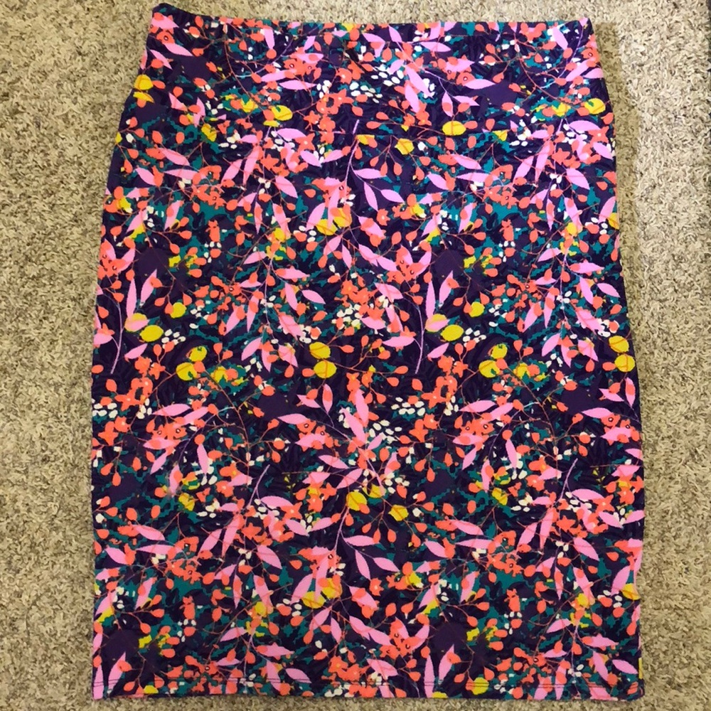 LuLaRoe Cassie
